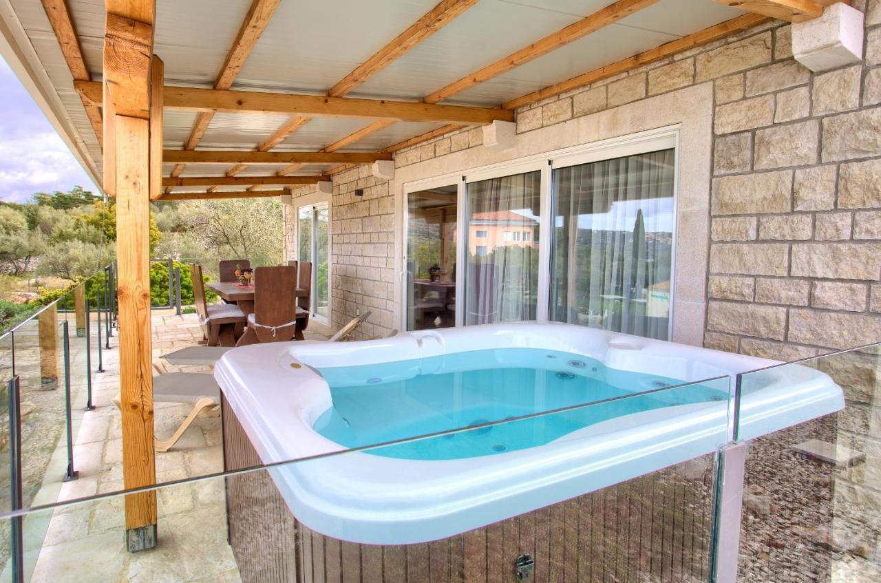 Holiday Homes Kanajt Punat Exterior foto